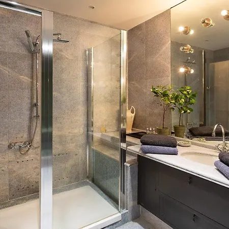 The Liberty Flat Penthouse In *